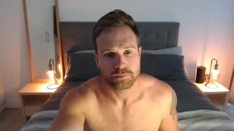 Snapshot of tarzan_thejungleboy chatting on 11.09.25 Tarzan online show from 11.09.25