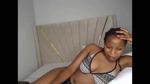 Snapshot of tasha_kimmy chatting on 02.06.26 Ireen online show from 02.06.26