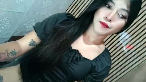   online show from 11.05.25