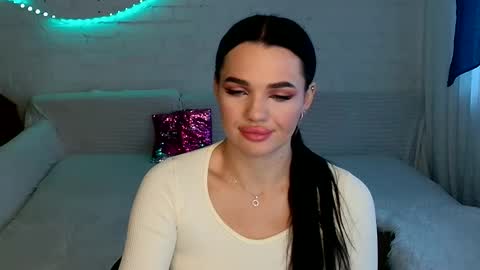 tasty_babyy online show from 10.23.25