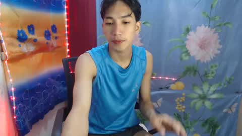 Snapshot of tastylicious_kim chatting on 01.09.25 Ask me online show from 01.09.25