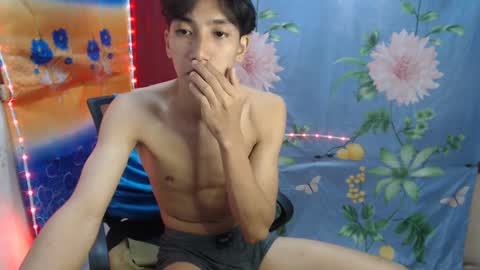 Snapshot of tastylicious_kim chatting on 01.14.25 Ask me online show from 01.14.25