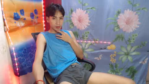 Snapshot of tastylicious_kim chatting on 01.26.25 Ask me online show from 01.26.25