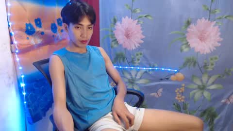 Snapshot of tastylicious_kim chatting on 01.29.25 Ask me online show from 01.29.25