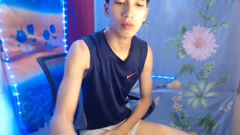 Snapshot of tastylicious_kim chatting on 02.09.25 Ask me online show from 02.09.25