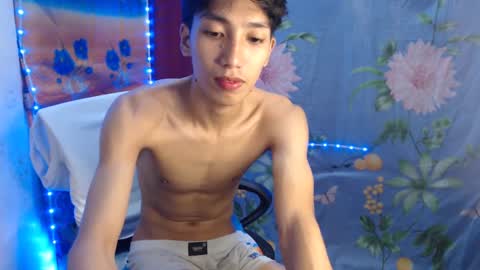 Snapshot of tastylicious_kim chatting on 02.16.25 Ask me online show from 02.16.25