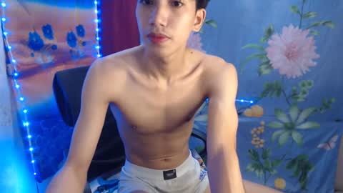 Snapshot of tastylicious_kim chatting on 02.19.25 Ask me online show from 02.19.25