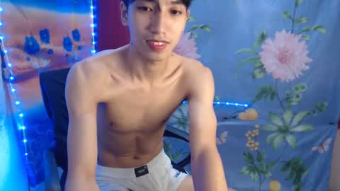 Snapshot of tastylicious_kim chatting on 02.28.25 Ask me online show from 02.28.25