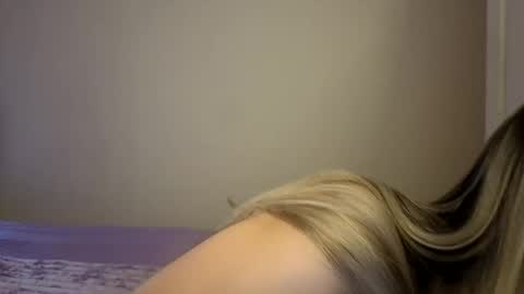Snapshot of tateisblonde chatting on 05.26.26 tateisblonde online show from 05.26.26