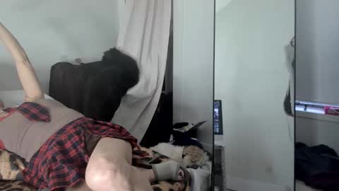 Apple Jucy online show from 04.12.26