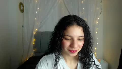 Snapshot of tatiana_991 chatting on 02.19.25 tatiana_991 online show from 02.19.25