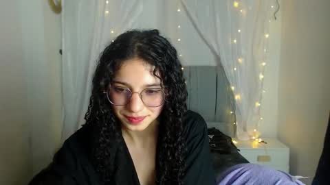 Snapshot of tatiana_991 chatting on 02.22.25 tatiana_991 online show from 02.22.25