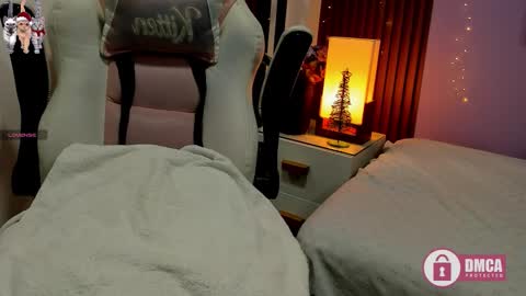 Snapshot of tatiana_vegha chatting on 11.24.25 i am tatiana online show from 11.24.25