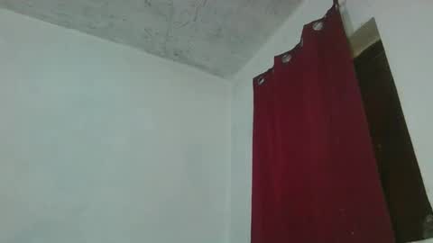 Snapshot of tatianabavy chatting on 11.12.25 tatianabavy online show from 11.12.25