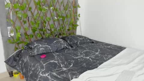 Snapshot of tatianasquirthot chatting on 02.19.26 tatianasquirthot online show from 02.19.26