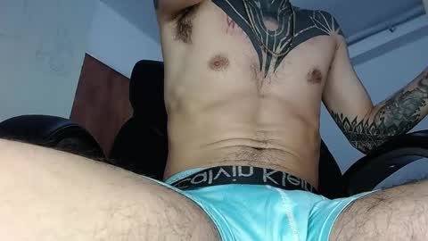 Snapshot of tatsexboy chatting on 05.09.26 SeX-Boy online show from 05.09.26