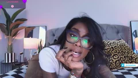 Snapshot of tatted_vixen chatting on 04.02.26 Tatted Queen online show from 04.02.26