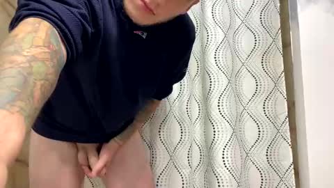 tattedhubs5 online show from 10.12.25