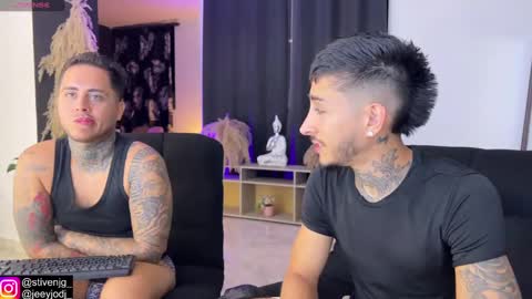 Snapshot of tattoguys_cums chatting on 10.26.25 Jonathan Juan online show from 10.26.25