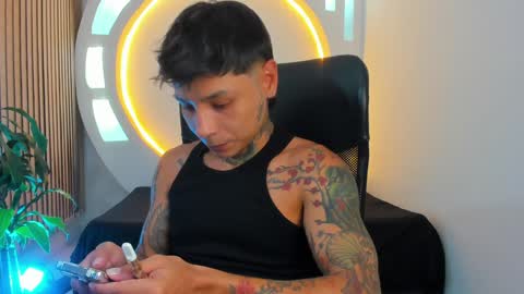 Snapshot of tattokoi chatting on 01.24.25 tattokoi online show from 01.24.25