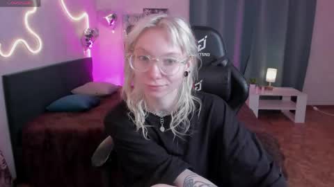 Snapshot of tattoo_artbaby chatting on 04.30.26 tattoo_artbaby online show from 04.30.26
