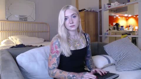 tattoobbgirl online show from 02.07.25