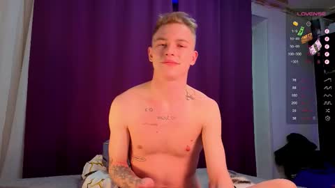 Alex but u can call me Theo online show from 12.18.25