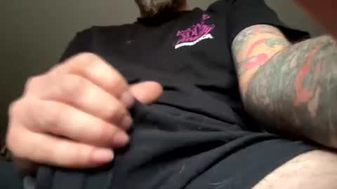 Snapshot of tattooedandsexy25 chatting on 07.24.26 GRIM WOLF online show from 07.24.26