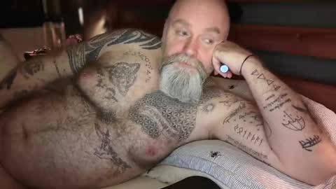 Tattooeddilf 01 online show from 10.19.25