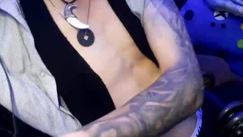 Jean pool online show from 10.17.25