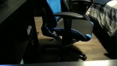 tattslovestattas1 online show from 11.07.25