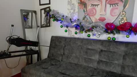 Taty Miller online show from 12.17.25