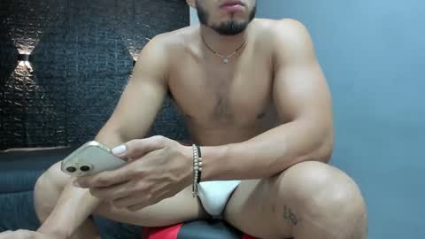 Snapshot of taurus_boy1 chatting on 10.04.25 T A U R U S online show from 10.04.25