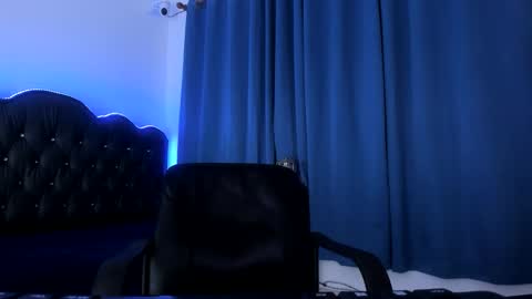 Snapshot of taveko_soler chatting on 05.15.26 Taveko online show from 05.15.26