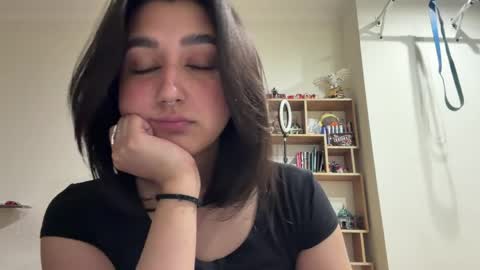 Snapshot of tawnyamartinek chatting on 05.26.26 Riza online show from 05.26.26