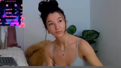 TayaKayan online show from 12.20.24