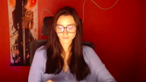 Snapshot of tayavibe chatting on 11.28.25 Taya online show from 11.28.25