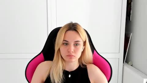 Tay online show from 05.30.26