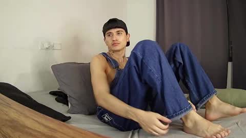 Snapshot of taylor_024 chatting on 06.03.26 independent model online show from 06.03.26