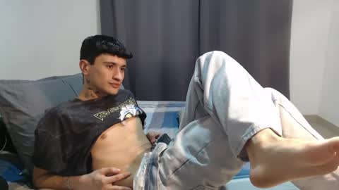 Snapshot of taylor_024 chatting on 06.05.26 independent model online show from 06.05.26