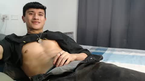 Snapshot of taylor_024 chatting on 06.17.26 independent model online show from 06.17.26