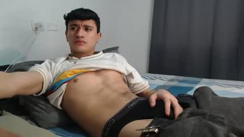 Snapshot of taylor_024 chatting on 06.18.26 independent model online show from 06.18.26