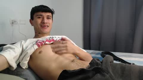 Snapshot of taylor_024 chatting on 06.20.26 independent model online show from 06.20.26