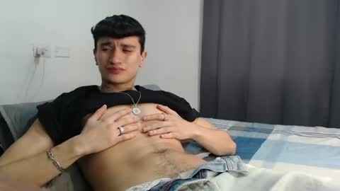 Snapshot of taylor_024 chatting on 06.21.26 independent model online show from 06.21.26