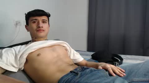 Snapshot of taylor_024 chatting on 06.23.26 independent model online show from 06.23.26