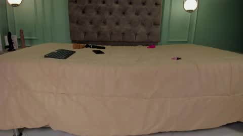 Snapshot of taylor_sexyy chatting on 01.16.25 Taylor online show from 01.16.25