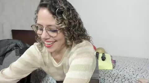 Snapshot of taylorhot72_ chatting on 02.18.25 taylorhot72_ online show from 02.18.25