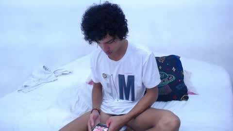 Tayron online show from 12.23.24