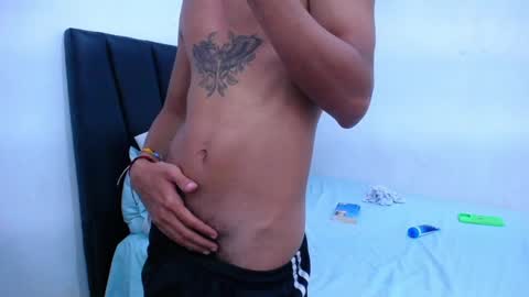 Tayron online show from 02.15.25