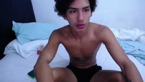 Tayron online show from 02.23.25